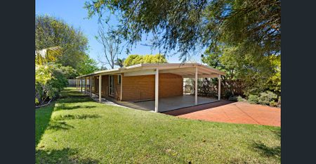 Within minutes to the beach - Photo 5