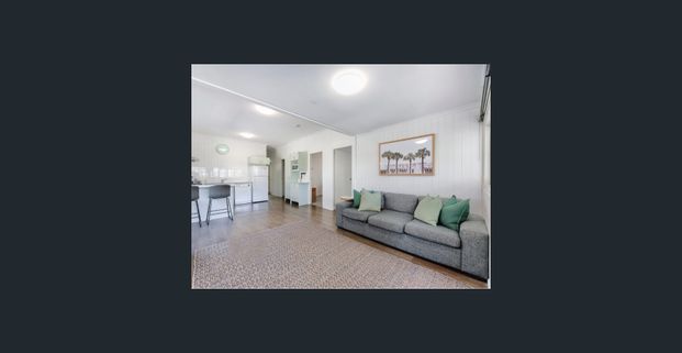 Charming 3 Bedroom Home in the heart of Paddington! - Photo 1