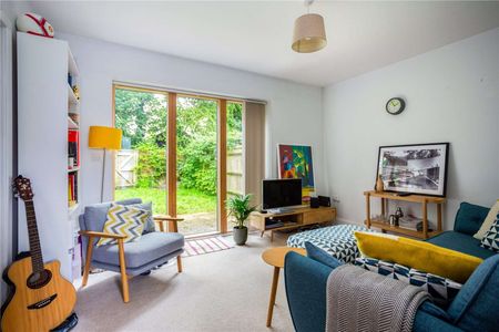 Delightful two bedroom house close to the River Itchen and water meadows. - Photo 3