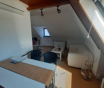 IDEAL FÜR PENDLER: Schöne, vollst. möblierte 2-Zi.-DG-Wohnung in ru... - Foto 6