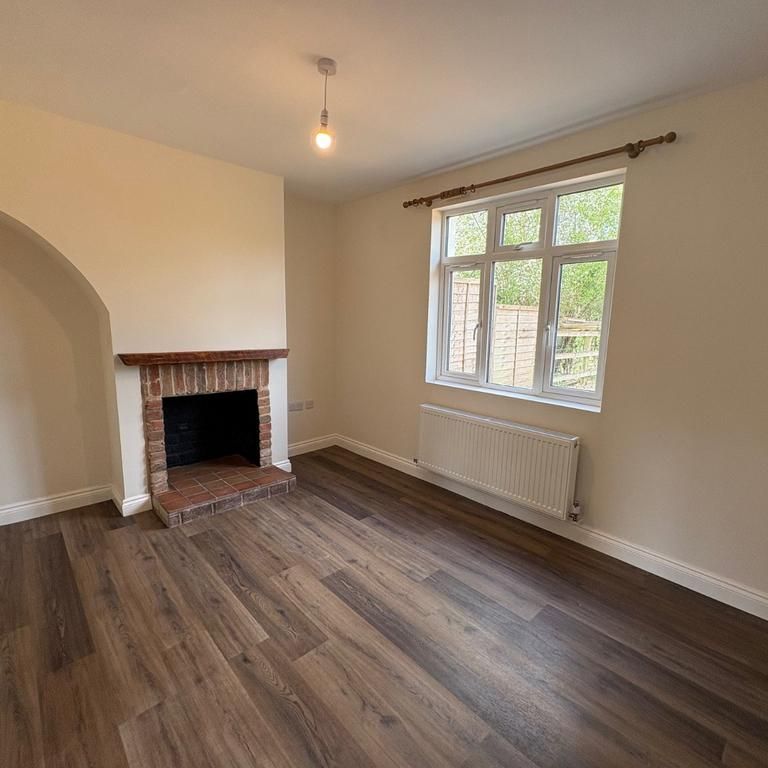 2 bedroom semi-detached house to rent - Photo 1