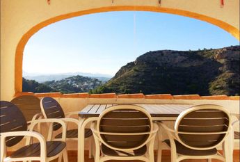 FOR RENT Apartment with 2 bedrooms with pool for LONG TERM