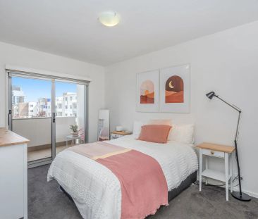 84/2 Peter Cullen Way, - Photo 1