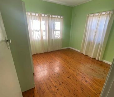 Charming Two-Bedroom Home in a Convenient Location - Photo 5