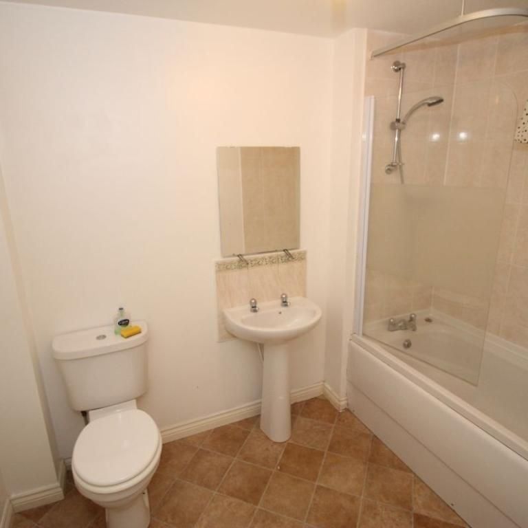 4 Bed Terraced House, Hawkins Close, M9 - Photo 1