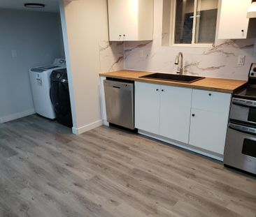 For Lease - 31 Carr Drive, Barrie, Ontario - Photo 1