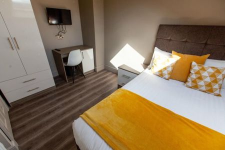 Albert Edward Road, Liverpool. - Photo 3