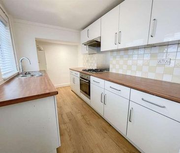 Old London Road, Hastings, TN35 - Photo 1