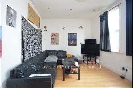 6 Bedroom Student Accommodation Leeds - Photo 5