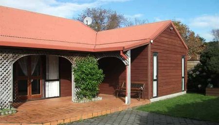 PETONE LIVING - Photo 3