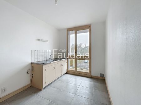 Location Appartement 2 pièces 50m² ST LO 50000 - Photo 3