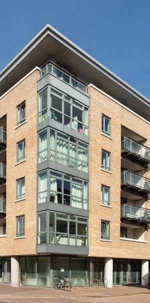 2 bedroom flat to rent - Photo 2