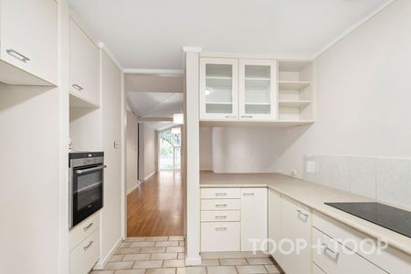 Cosy 2 Bedroom Unit - Photo 3