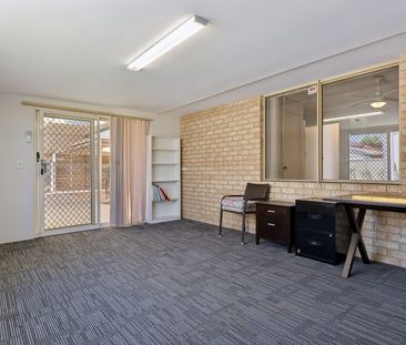 Your Private Oasis – 4-Bedroom Family Home with Stunning Pool! - Photo 1