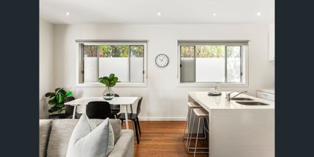 6/331 Orrong Road, St Kilda East VIC 3183 - Apartment For Rent | Domain - Photo 2