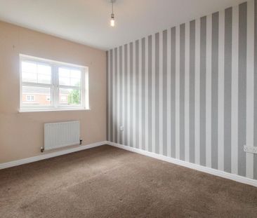 3 bedroom terraced house to rent - Photo 6