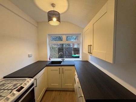 High Street, Sutton-in-Ashfield, NG17 - Photo 2