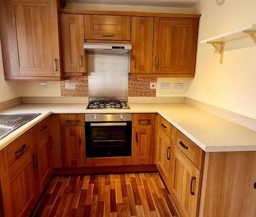 3 bedroom semi-detached house to rent - Photo 6