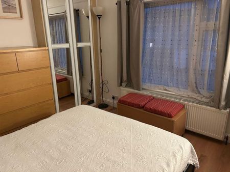 1 bedroom flat to rent - Photo 5