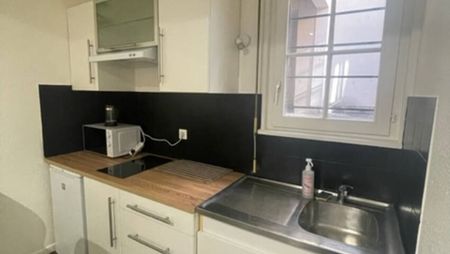 METZ CENTRE - STUDIO MEUBLE - 32 M2 - CUISINE EQUIPEE - Photo 5