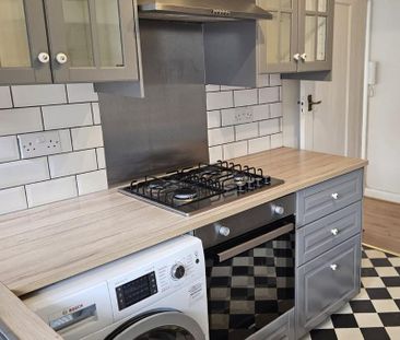 2 bedroom flat to rent - Photo 6