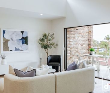 Effortless Elegance Meets Relaxed Coastal Comfort - Photo 6