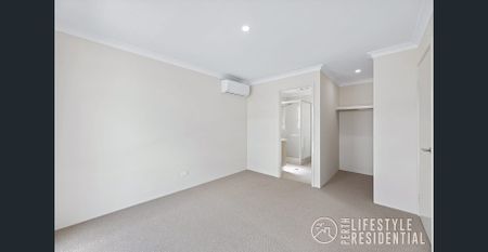 4 BED + STUDY ~ SPACIOUS LIVING! - Photo 5