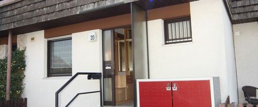 Schönes Einfamilienhaus mit 4,5 Zimmer, sowie Garten und Terrasse in Nürnberg-Großgründlach - Foto 1