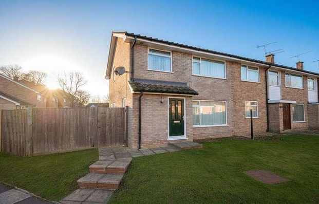 Portland Drive, Church Crookham, Fleet, Hampshire, GU52 - Photo 1