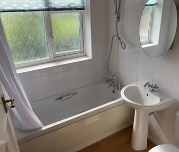 Hyde Lane, Kinver - £1,350 pcm - Photo 1