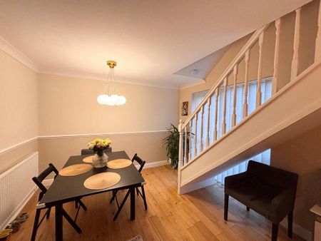 3 bedroom detached house to rent - Photo 3