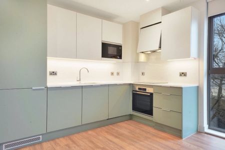 The Oakgate, KT22 7RZ, Surrey - Photo 4