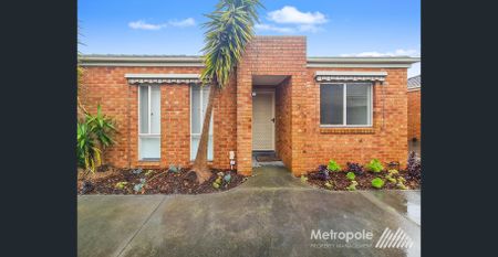 BRIGHT & SPACIOUS - Photo 3