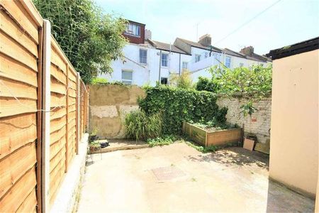 Westbourne Gardens, Brighton, BN3 - Photo 3