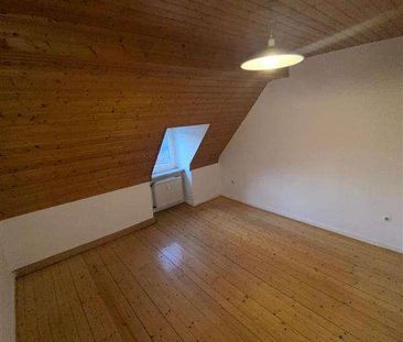 3 ZKB Dachgeschosswohnung mit moderner Einbauküche - Photo 5