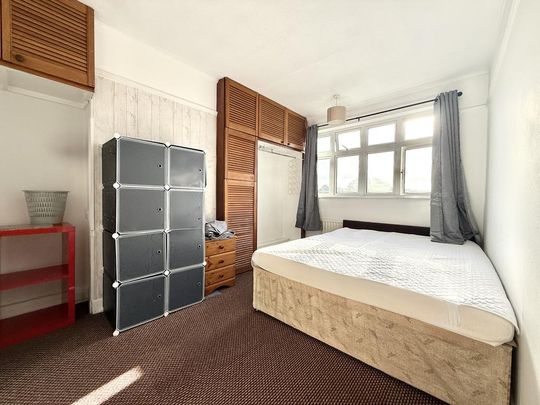 4 bedroom terraced house to rent - Photo 1