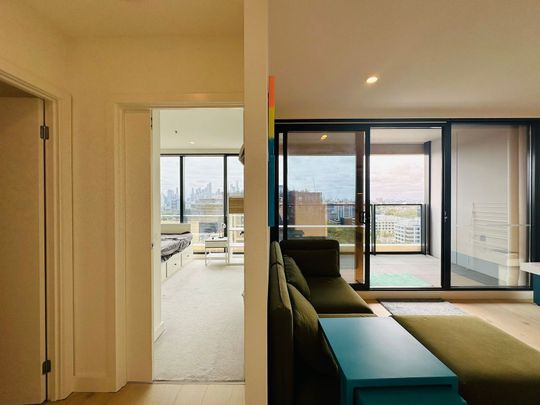 Fully Furnished 2 bedroom apartment with view - Photo 1