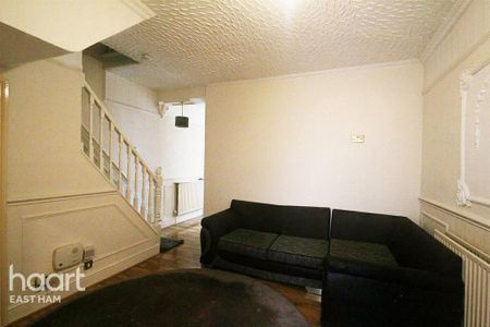 4 bedroom terraced house to rent - Photo 2