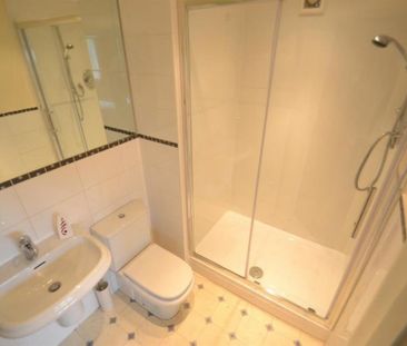 2 Bedroom Apartment To Let - Photo 4