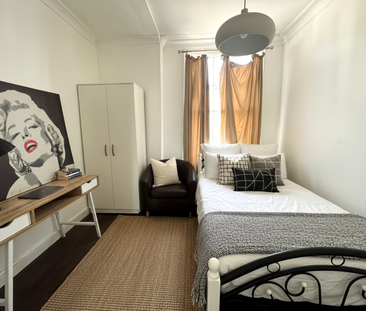 6 bedroom end of terrace house to rent - Photo 2