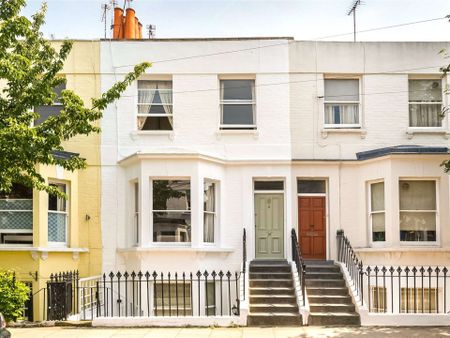 Spacious lower ground floor one bedroom apartment with its own patio garden, situated off the North End Road, ideal for Fulham Broadway. - Photo 5