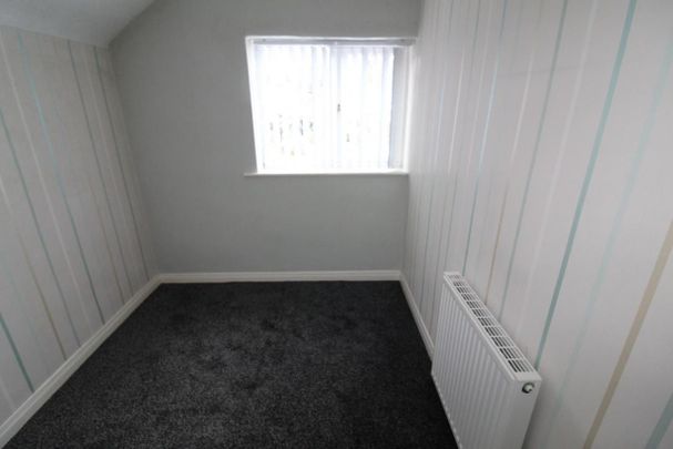 Woodhall Croft, Stanningley - Photo 1