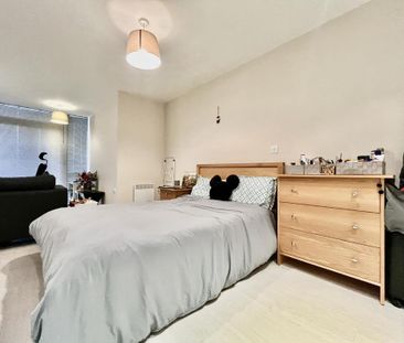 Studio to rent - Photo 5