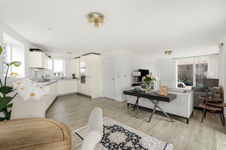 A light and spacious duplex two bedroom apartment with views of local Trumpington parks. Ideally located a short walk to the Addenbrookes campus and easy access to the M11 & guided busway. - Photo 3