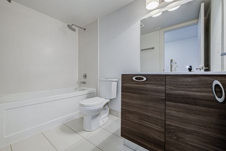 For Lease - 82 Boulton Avenue, Toronto, Ontario - Photo 3