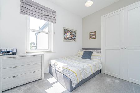 House To Let - Photo 3