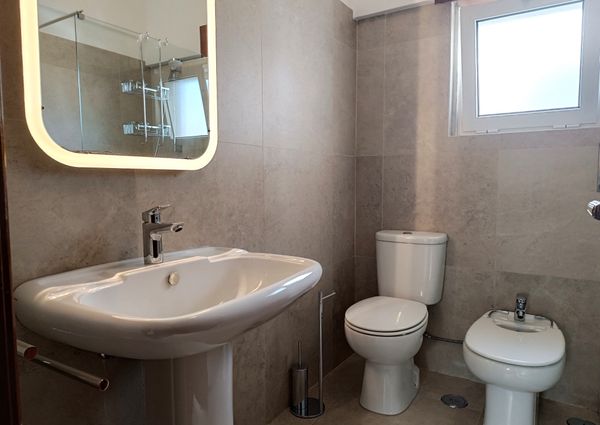 Apartamento T2 Remodelado e Mobilado no Moinho das Antas