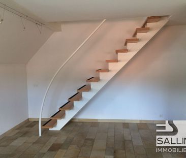 APPARTEMENT DE 2½ PIECES DUPLEX SUR RUE PIETONNE DU CENTRE VILLE - Photo 5