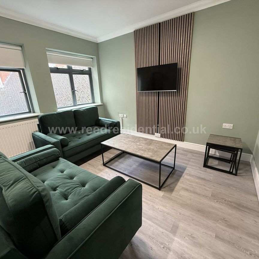 Arthur Avenue, Nottingham - Photo 1