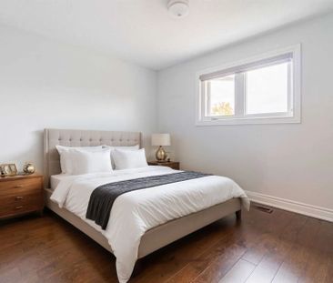 For Lease - 2615 Windjammer Road Unit# Upper, Mississauga, Ontario - Photo 3